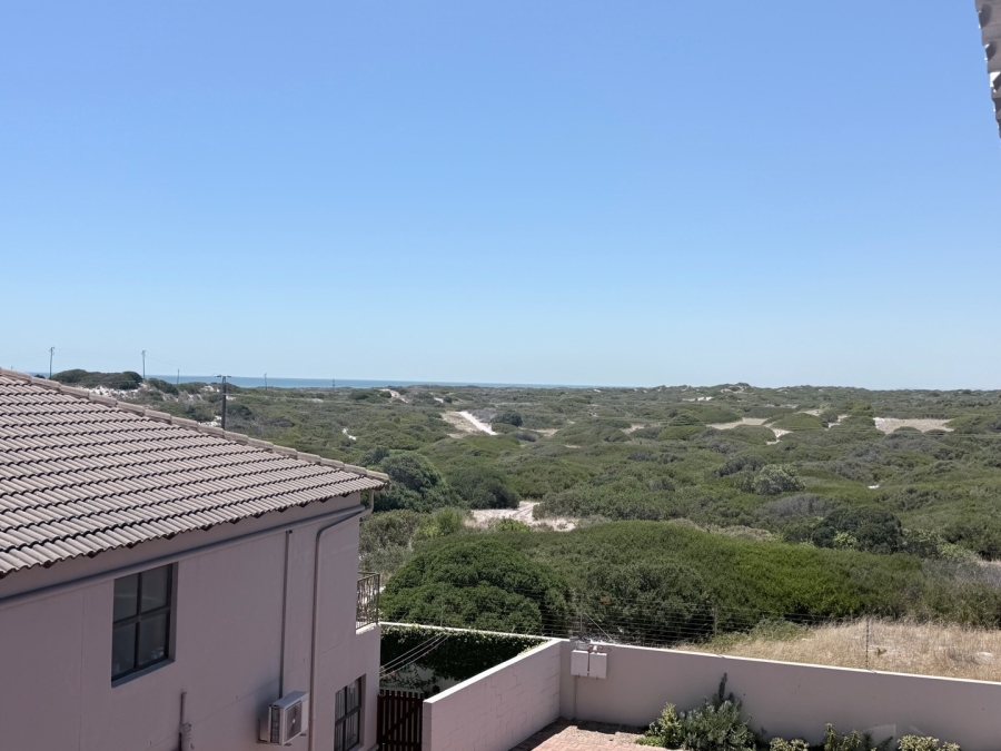 3 Bedroom Property for Sale in Bloubergstrand Western Cape